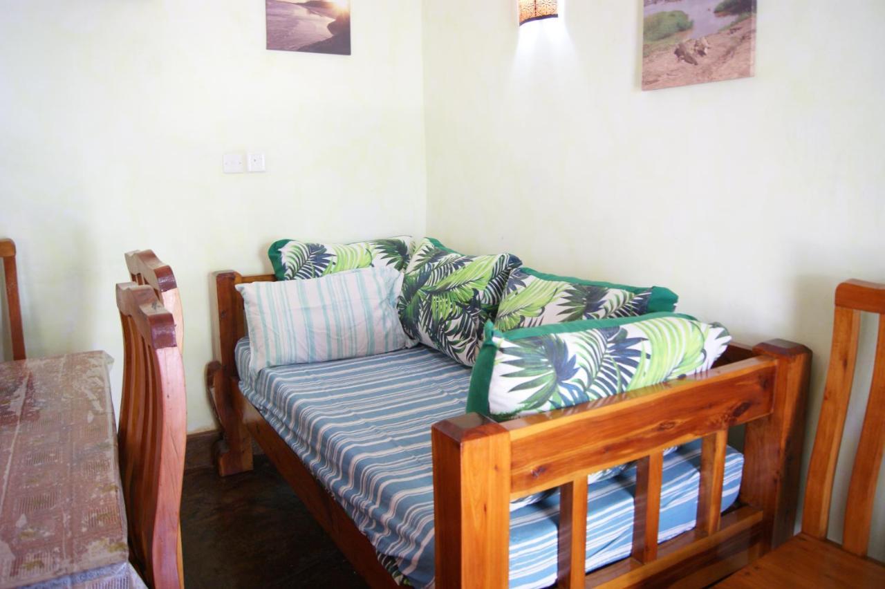 Luciano & Grace Apartments Watamu Exteriör bild